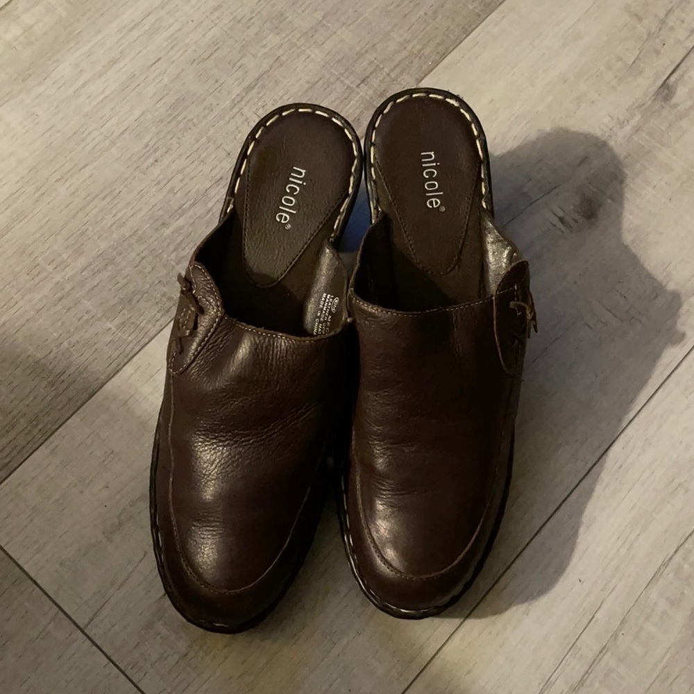 Nicole Clogs Slip on